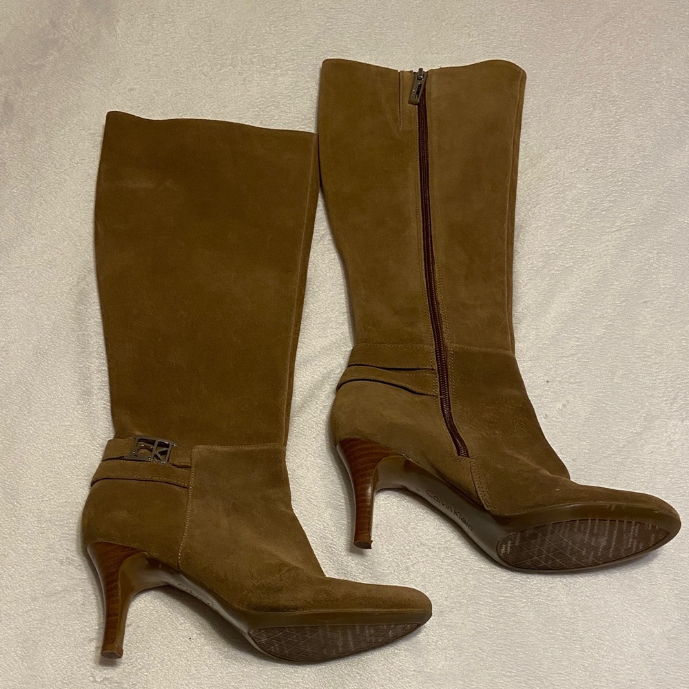 Like New Calvin Klein Camel Suede Knee High Heeled Boots